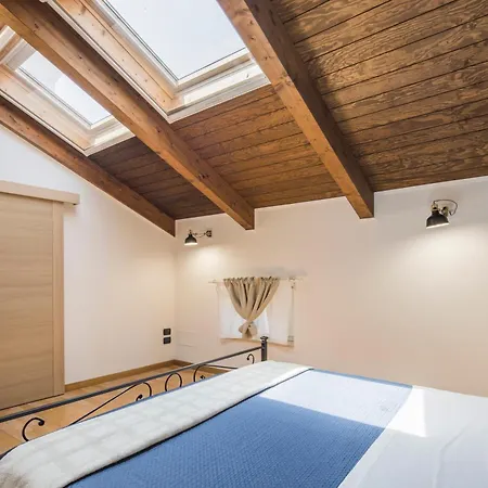 Apartment Al Borgo - With Private Garden Salerno