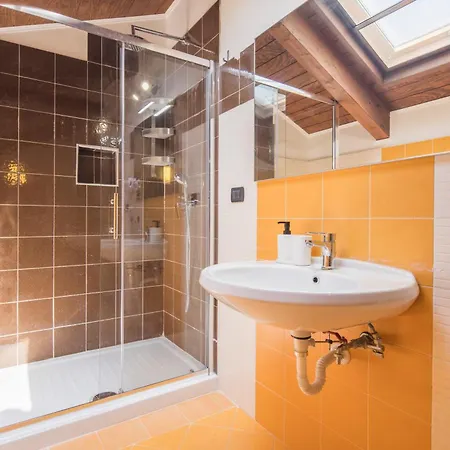 Apartment Al Borgo - With Private Garden Salerno