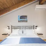 Al Borgo - With Private Garden * Salerno