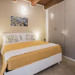 Al Borgo - With Private Garden Salerno